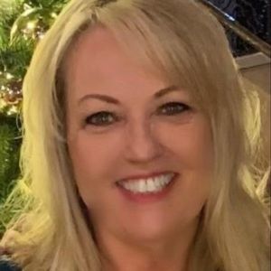 Meet your Posher, Pam